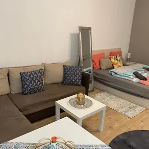 Apartman Habibi, Budapest